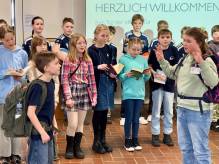 Zitronenvulkane, Roboter und unsere Schulhündin Asira